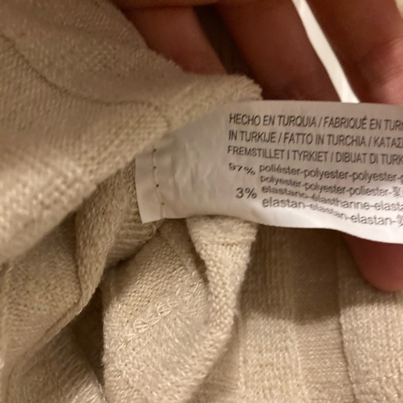 Cute beige fall top Size S Made in Turkey - Picture 4 of 4